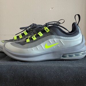 Nike Air Max Black and Silver with Neon Green Accents - Kids 2.5